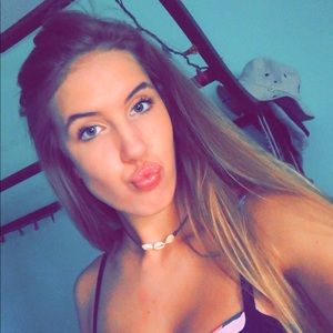 Meet your Posher, Adair